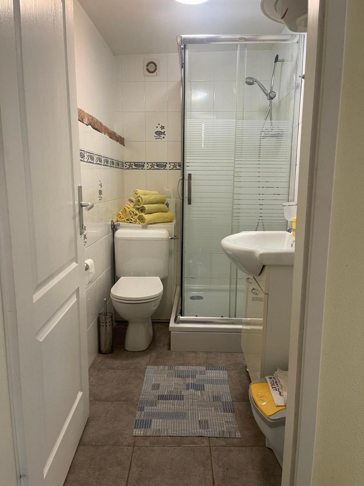 Apartment Kalikut Beli Værelse billede